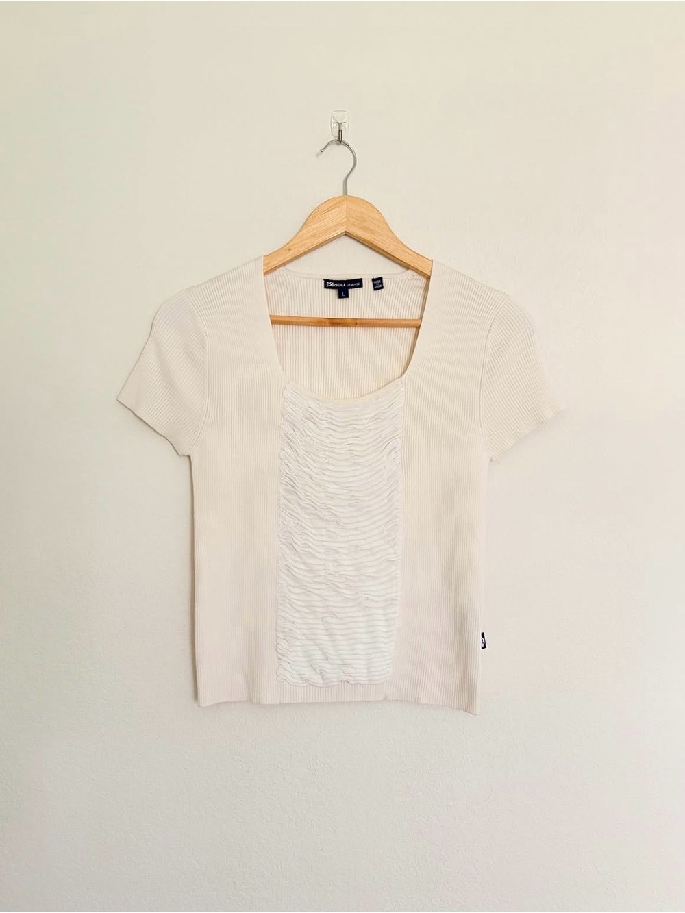 Bisou Jeans Cream Short Sleeve Textured Front Top